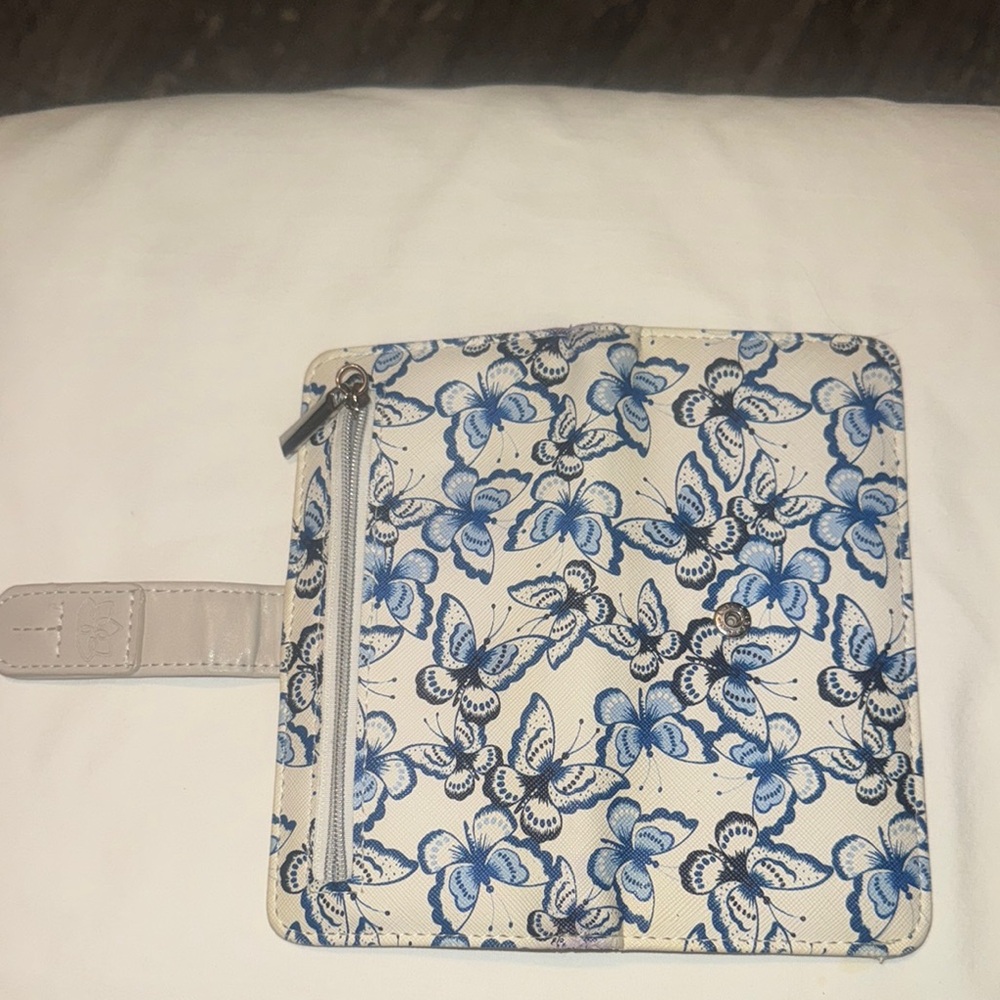Floral Blue and Cream Butterfly Women’s Wallet - Picture 5 of 5